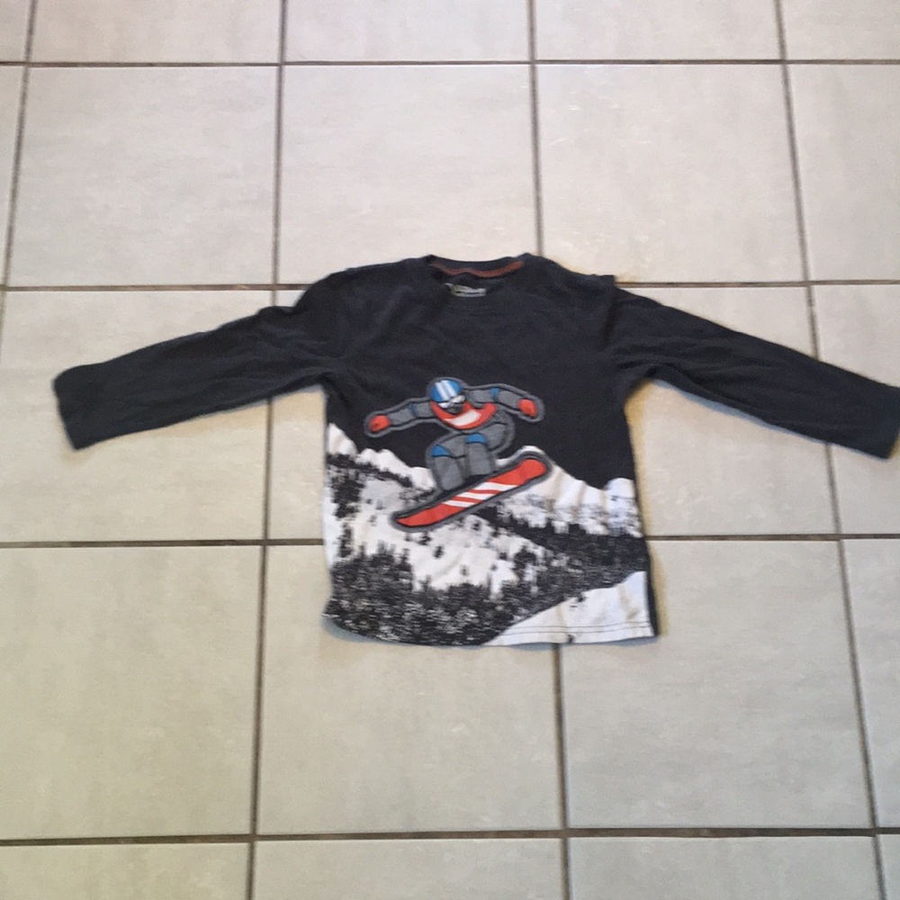 BOYS T-SHIRT - Picture 8 of 9